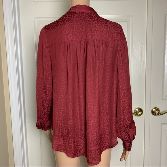 H&M Silky L/S Button Up Red Animal Print Top Sz 6 - Picture 5 of 13